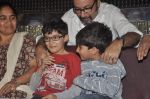 Madhuri Dixit_s husband Sriram Madhav Nene with Kids Arin Nene, Raayan Nene on Jhalak Dikhhla Jaa in Mumbai on 25th Sept 2012 (88).JPG